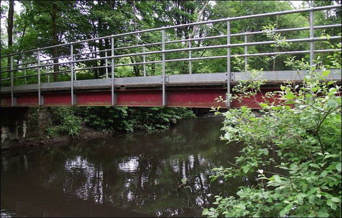 Footbridge over Bradshaw Brook #Bolton
